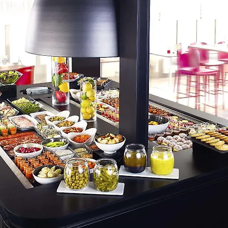 Hotel Campanile Rouen Sud - Zenith - Parc Expo 3*