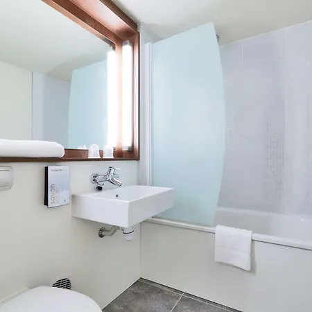 Campanile Rouen Sud - Zenith - Parc Expo Hotel
