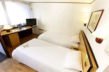Campanile Rouen Sud - Zenith - Parc Expo Hotel 3*